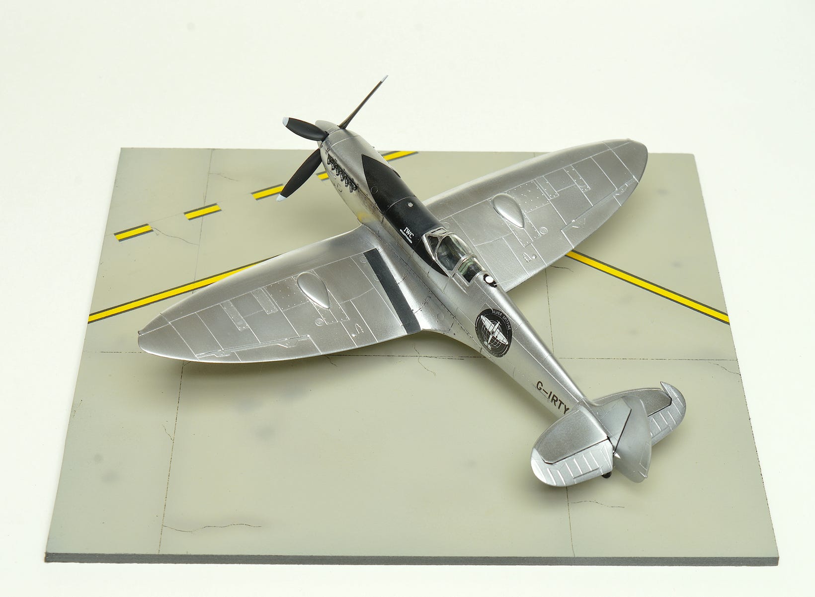 Spitfire Mk Ix Silber